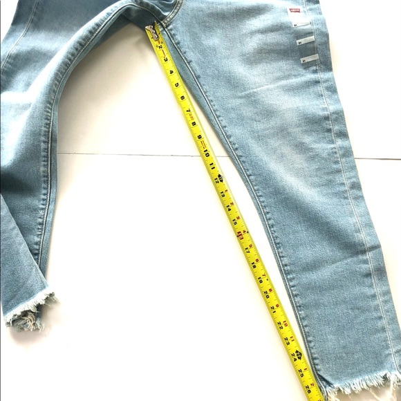 Levi’s Wedgie Skinny- NEW with tags. - Picture 7 of 9